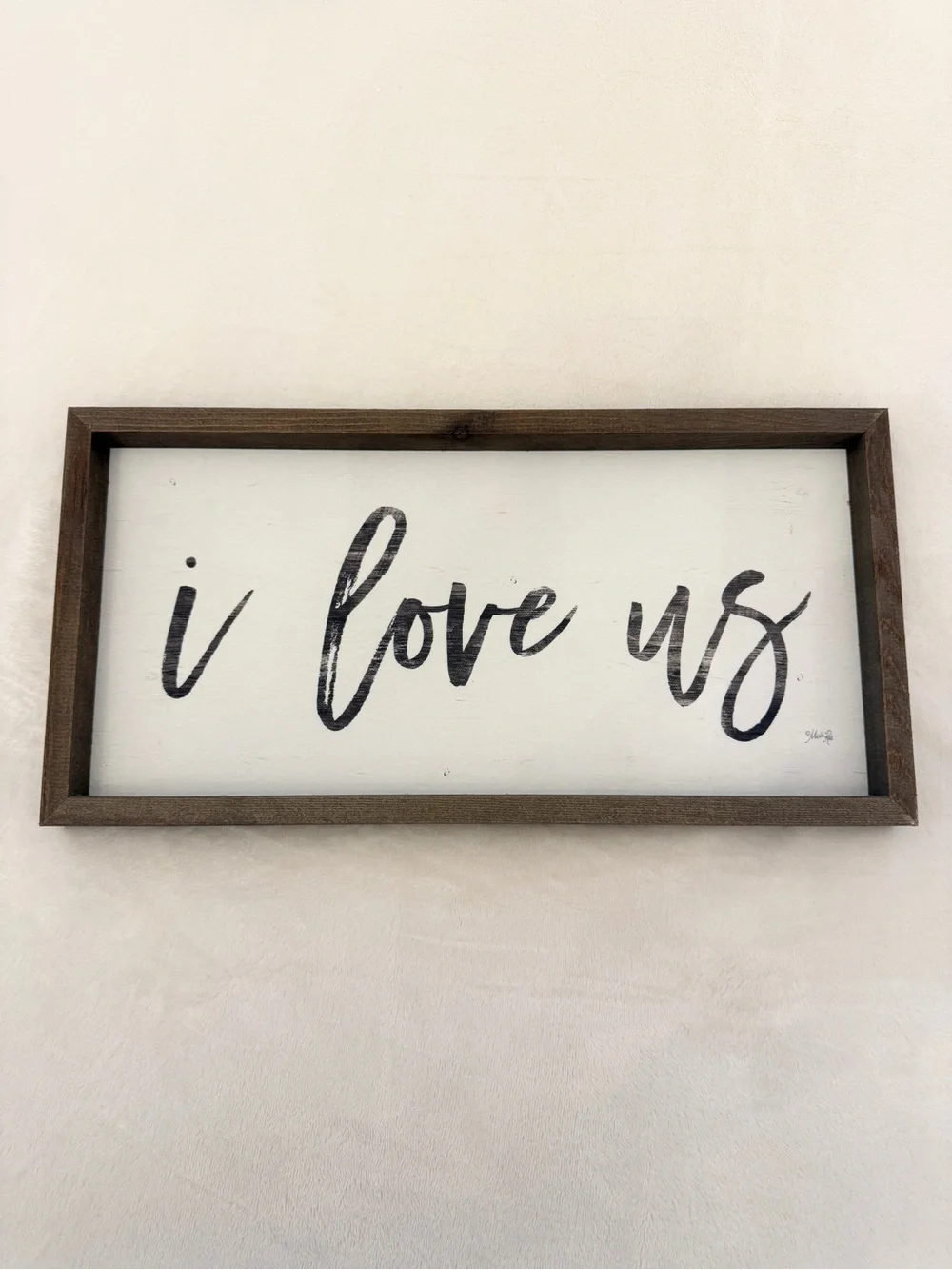 Rustic 'I Love Us' Wood Wall Sign